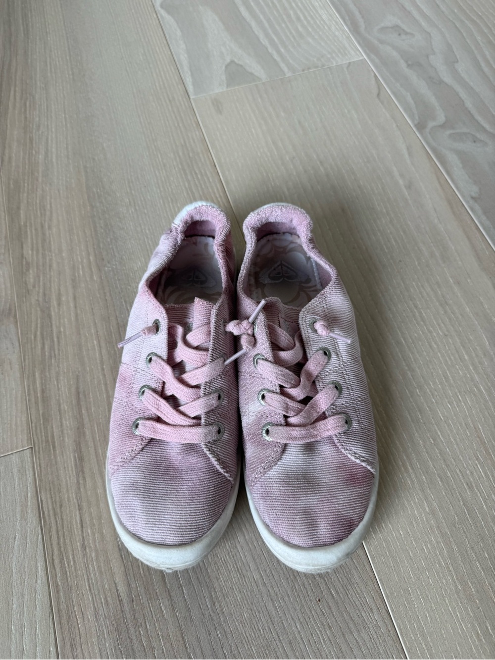 Roxy Light Pink Canvas Lace-Up Sneakers